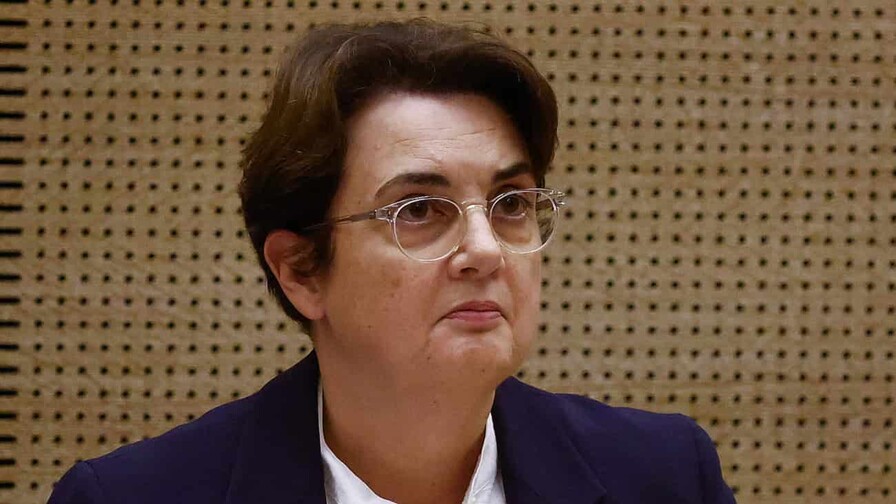 Dimite la presidenta del Louvre des Cars cuatro meses despu&eacute;s del robo de joyas