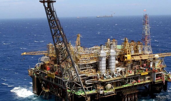 El petr&oacute;leo se dispara y las bolsas vuelven a caer por el impacto de la guerra en Oriente Medio