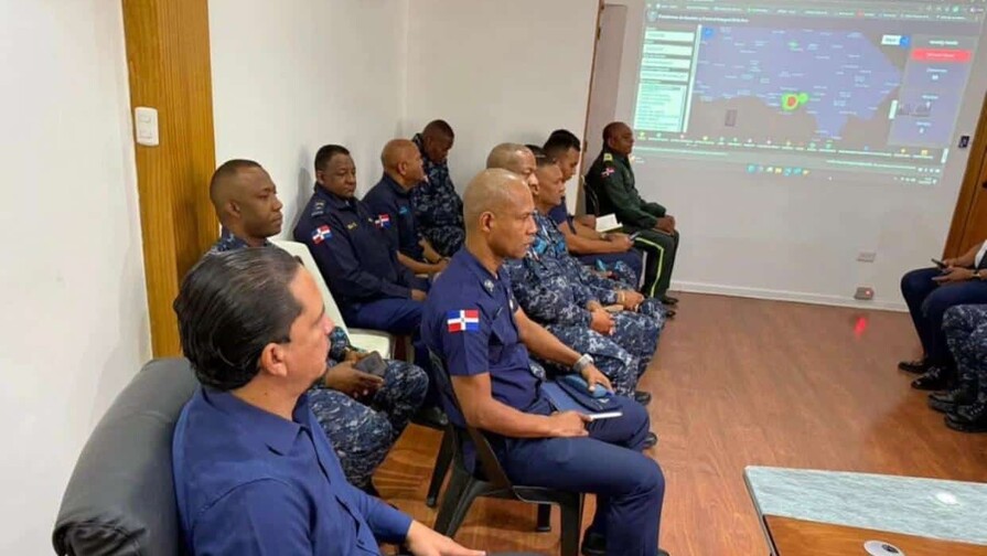 Polic&iacute;a Nacional realiza mesa de seguridad para fortalecer la paz en la Regi&oacute;n Este