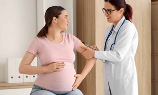 Vacunas para toda la vida: desde la embarazada hasta el envejeciente