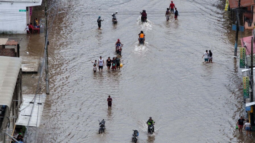 Tres fallecidos y m&aacute;s de 9,000 afectados por lluvias en Ecuador en lo que va de 2026