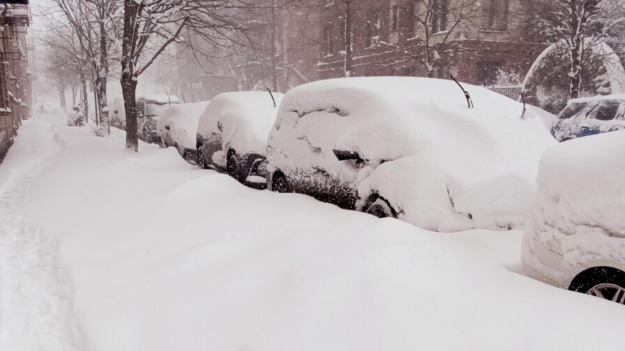 Tormentas y retrasos en la TSA complican los viajes a&eacute;reos en Estados Unidos
