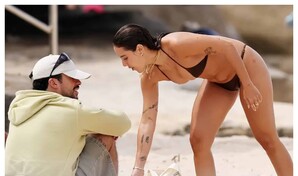 Bad Bunny y Gabriela Berlingeri son captados durante una escapada en la playa