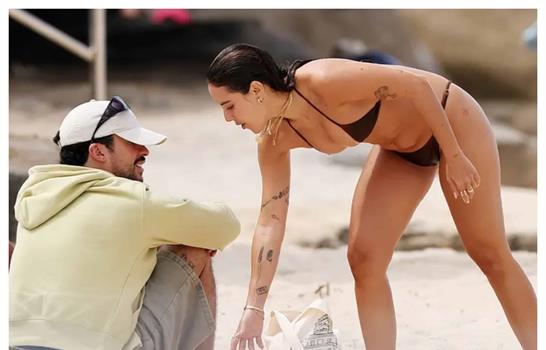 Bad Bunny y Gabriela Berlingeri son captados durante una escapada en la playa