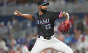 Sandy Alc&aacute;ntara tendr&aacute; la pelota en partido que puede ser clave ante Venezuela