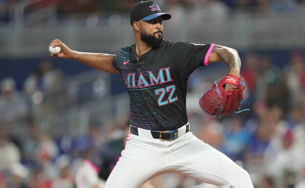 Sandy Alc&aacute;ntara tendr&aacute; la pelota en partido que puede ser clave ante Venezuela