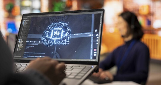 La inteligencia artificial dispara la huella ecol&oacute;gica de internet