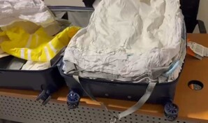 Atrapan a una mujer con 110 prendas de vestir impregnadas de presunta coca&iacute;na