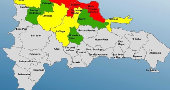 Declaran alerta roja para tres provincias del Cibao por fuertes lluvias