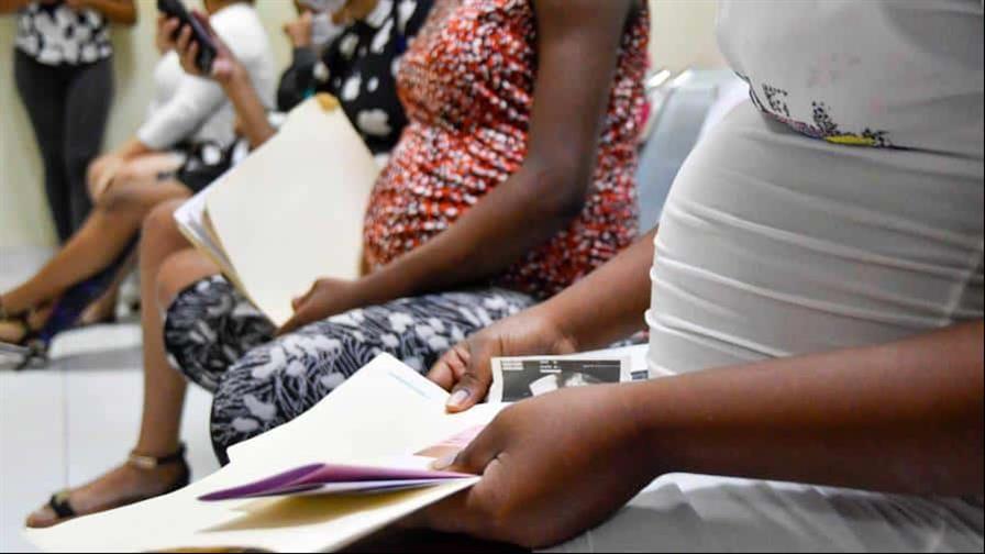 El número de embarazo adolescente en RD se reduce 66.3 % en los últimos nueve años