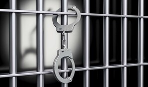 Condenan a 20 a&ntilde;os a un hombre que persigui&oacute; y mat&oacute; a otro a tiros en Santiago