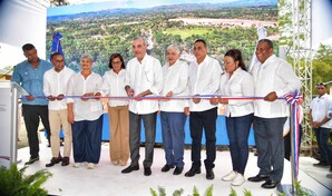 Presidente Abinader inaugura carretera Bayaguana-El Puerto en Monte Plata