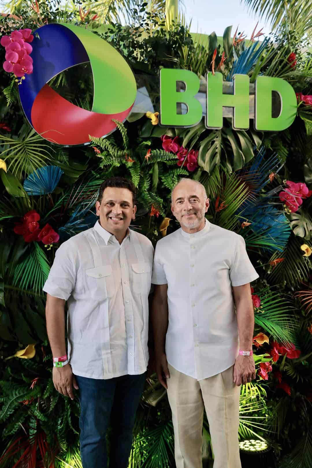 Ariel Pérez y Fidelio Arturo Despradel.