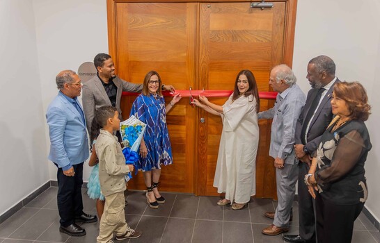 El Centro Cultural Perell&oacute; inaugura "V&iacute;nculos transparentes" de Carlos Baret