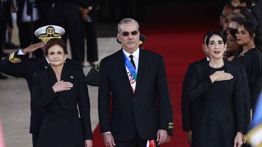 C&oacute;digo negro: as&iacute; deben vestir los legisladores y funcionarios este 27 de febrero