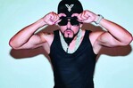 Yandel Sinf&oacute;nico presenta su espect&aacute;culo en Altos de Chav&oacute;n: una experiencia musical &uacute;nica