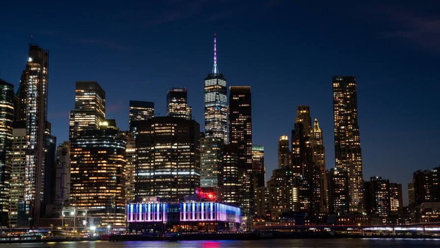 Nueva York iluminará 16 edificios emblemáticos con los colores de la bandera dominicana este 27 de febrero