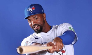 Eloy Jim&eacute;nez se juega su &uacute;ltimo chance de quedarse en Grandes Ligas