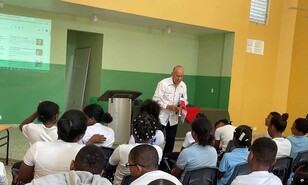 FundoVida realiza conferencia sobre Los Trinitarios, el Teatro y la Independencia Nacional