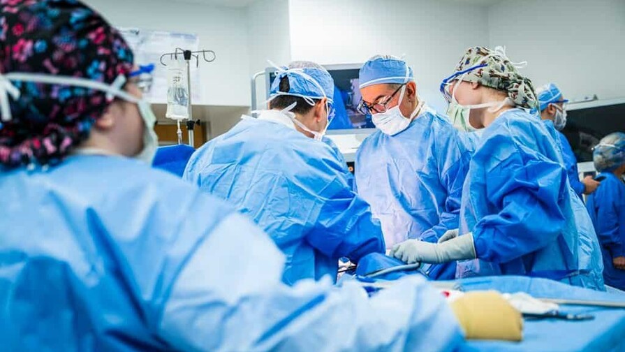 Cleveland Clinic, primer hospital en EE. UU. en realizar cirugía prostática asistida por robot Cleveland Clinic, primer hospital en EE. UU. en realizar cirugía prostática asistida por robot