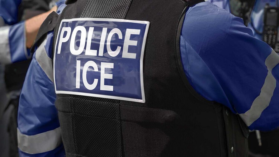 Denver ordena a su polic&iacute;a proteger a manifestantes en contra de las redadas migratorias