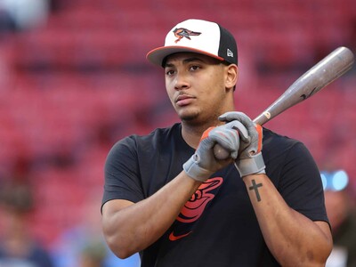 Samuel Basallo enciende la primavera con dos jonrones