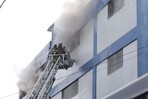 Incendio en edificio de Garrido se origina en el área de almacén; no se reportan personas afectadas