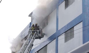 Incendio en edificio de Garrido se origina en el &aacute;rea de almac&eacute;n; no se reportan personas afectadas