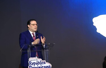 Sanz Lovat&oacute;n: "Antes de 2028 Rep&uacute;blica Dominicana estar&aacute; produciendo y exportando semiconductores
