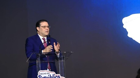 Sanz Lovat&oacute;n: "Antes de 2028 Rep&uacute;blica Dominicana estar&aacute; produciendo y exportando semiconductores