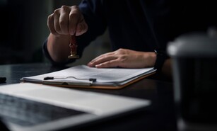 El rol estrat&eacute;gico del perito en la Ley 47-25