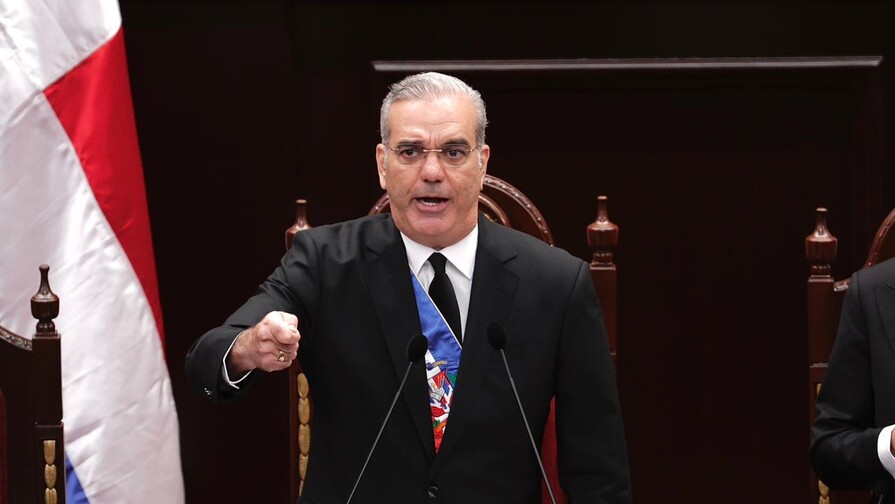 "&iexcl;Tendr&aacute;n que devolver hasta el &uacute;ltimo peso de lo robado!": Abinader marca l&iacute;nea roja en caso Senasa