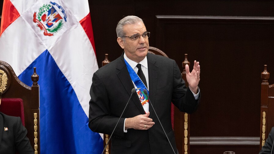 Luis Abinader rinde cuentas entre obras construidas y promesas incumplidas Luis Abinader rinde cuentas entre obras construidas y promesas incumplidas