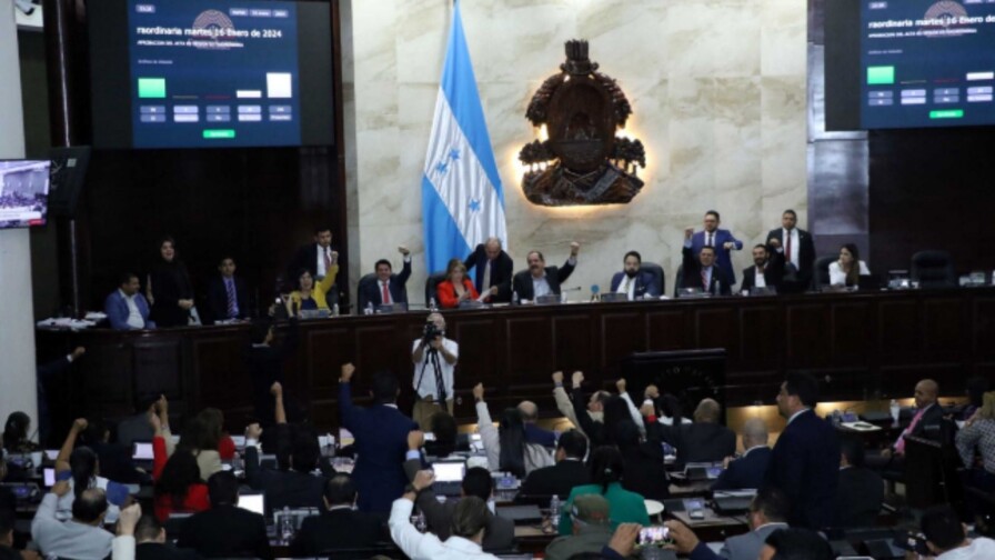 Congreso de Honduras avala pruebas antidrogas para diputados