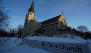 EE. UU. arresta a 25 personas m&aacute;s por la protesta en enero contra ICE en iglesia de Minnesota