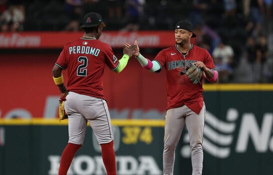 Tres hits de Marte y un doble de Perdomo gu&iacute;an barrida de los Dbacks sobre los Gigantes