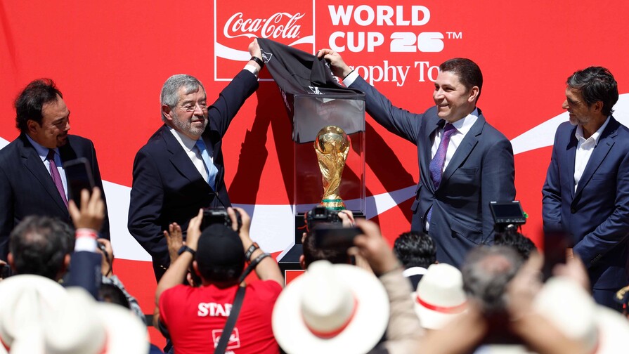La Copa del Mundo FIFA llega a M&eacute;xico para cumplir gira a 100 d&iacute;as del Mundial