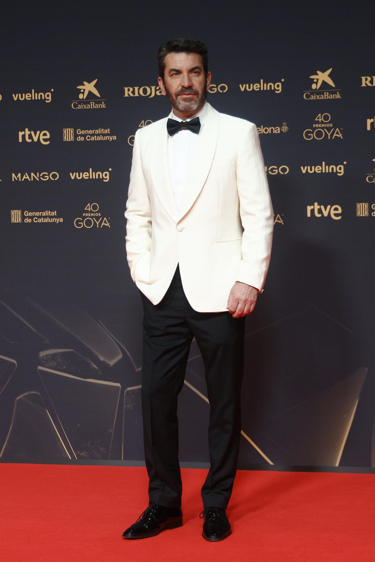 El humorista y actor Arturo Valls posa a su llegada a la ceremonia de entrega de la 40 edici&oacute;n de los Premios Goya.