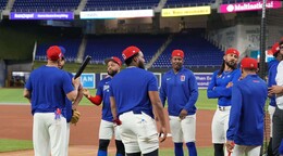 Equipo dominicano que participar&aacute; en el Cl&aacute;sico Mundial de B&eacute;isbol practica por primera vez
