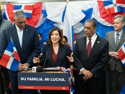 Edificios de Nueva York iluminados en honor a la independencia