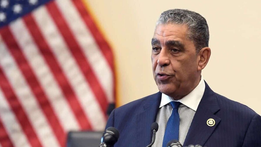 Adriano Espaillat anuncia nuevo ciclo de financiamiento federal para proyectos comunitarios