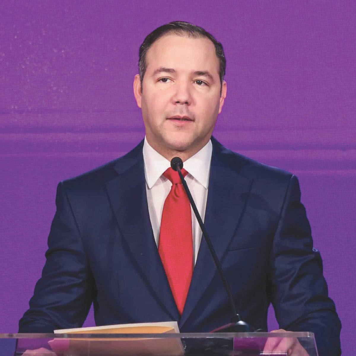 <strong>Johnny Pujols</strong><br><br><i>Secretario general PLD</i><br><br>Afirm&oacute; que el presidente omiti&oacute; el aumento de la canasta b&aacute;sica, cuestion&oacute; el bajo crecimiento econ&oacute;mico y alert&oacute; sobre precariedades en salud y energ&iacute;a.