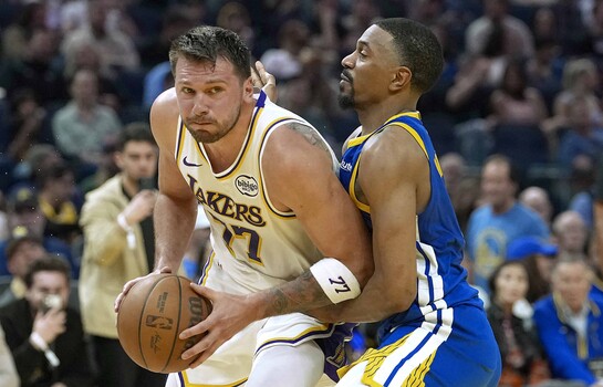 Doncic brilla en su cumplea&ntilde;os y los Lakers arrollan a unos Warriors diezmados