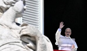 El papa Le&oacute;n XIV pide poner fin a la espiral de violencia en Oriente Medio