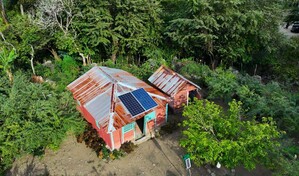 El Ministerio de Energ&iacute;a y Minas electrifica 65 hogares en San Jos&eacute; de Ocoa