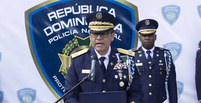 A dos meses de su designaci&oacute;n, Abinader concede Orden al M&eacute;rito Militar a director de la PN