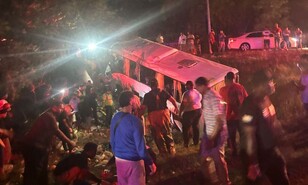 Accidente de autob&uacute;s en La Romana deja un muerto y alrededor de 19 heridos