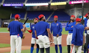 Una Rep&uacute;blica Dominicana blindada de pie a cabeza inicia ruta al Cl&aacute;sico