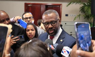 Camacho revela que imputados del caso Senasa se acercan a buscar acuerdos