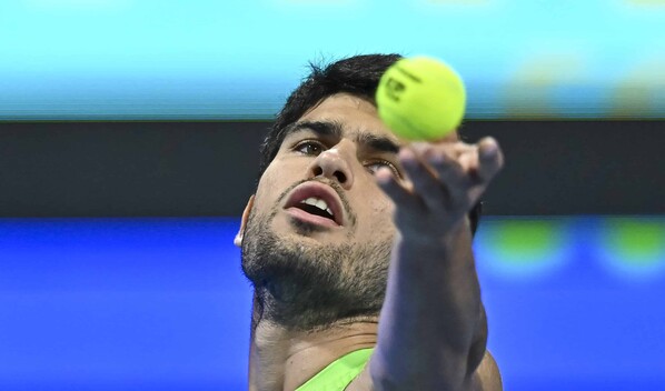 El invicto Carlos Alcaraz apunta al triplete en Indian Wells ante Jannik Sinner y Novak Djokovic